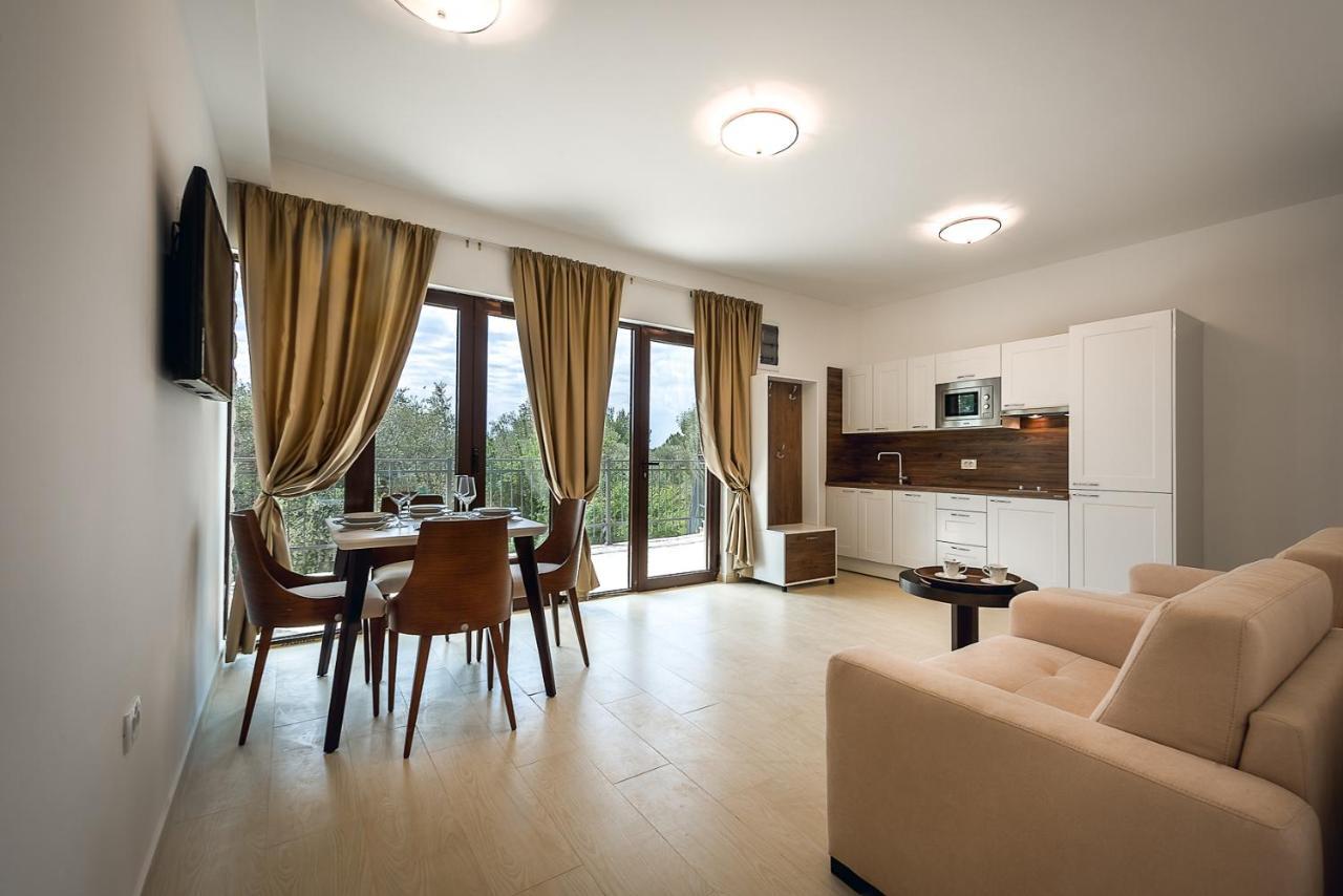 Adria Lux Apartments Sveti Stefan Budva Exterior photo